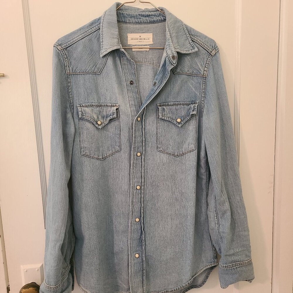 Imogene and Willie Leah Denim Shirt Size Small